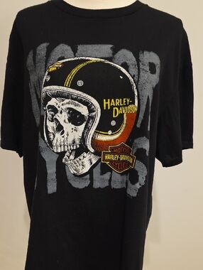Harley-Davidson Men’s Black Skull Helmet Graphic T-Shirt  Boswell's Nashville TN